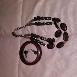 Necklace earrings bracelet set